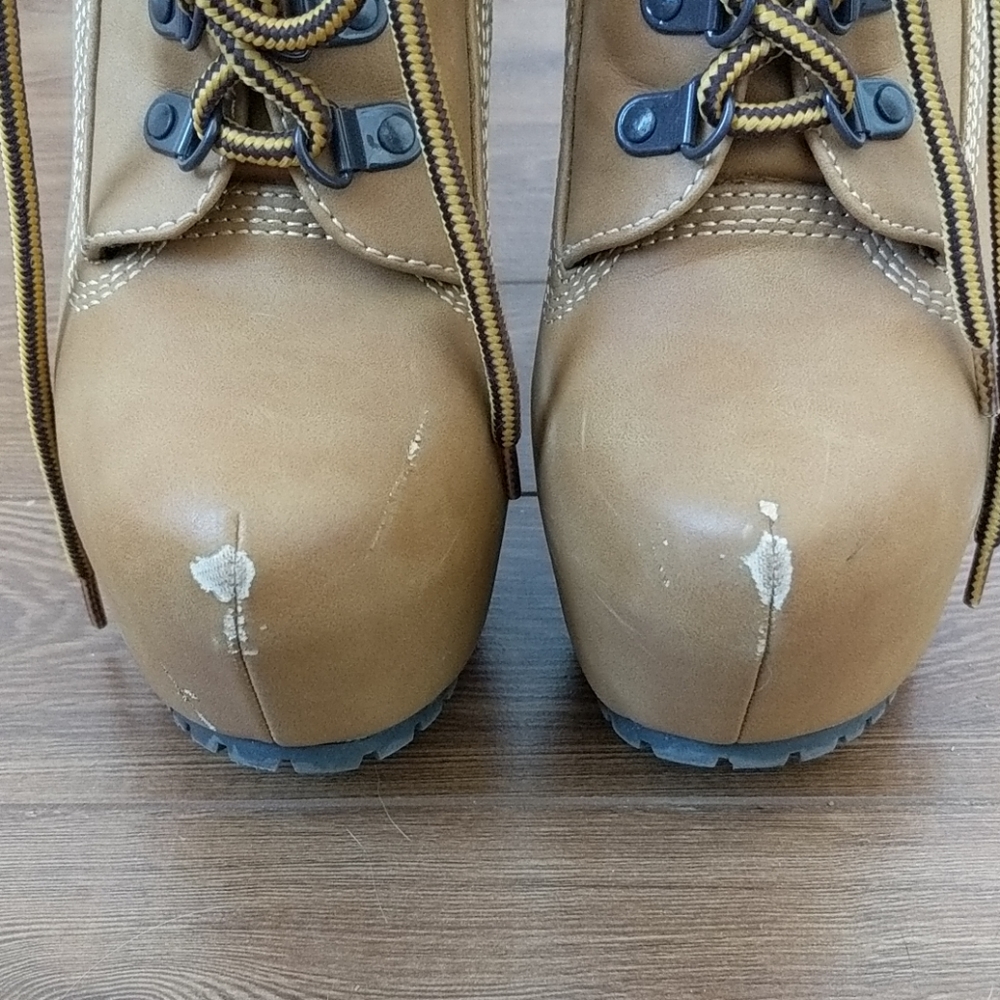 High heels - Picture 5 of 5